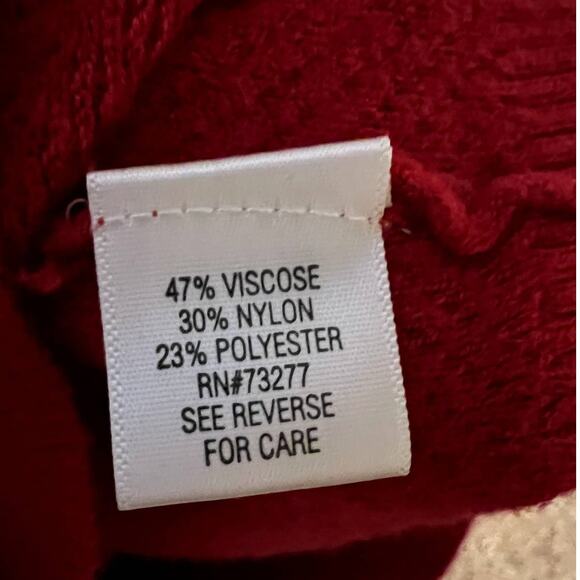 Croft & Barrow Women's Red Solid Long Sleeve Pullover V-Neck Sweater Size XL - Picture 8 of 11